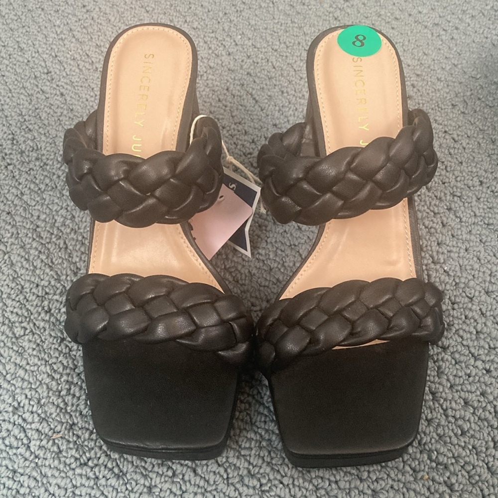Sandals - Picture 2 of 2